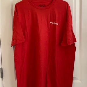 Men’s 2XL red Columbia shirt